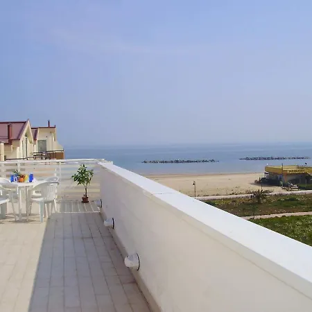 Locazione Turistica Rosburgo-11 아파트 로세토데글리아브루찌