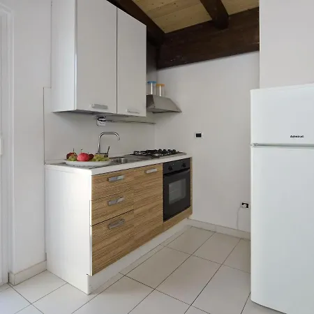 Appartement Locazione Turistica Rosburgo-11
